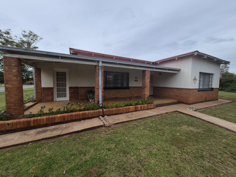3 Bedroom Property for Sale in Vredefort Free State